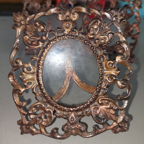 Antique VTG Metal Picture Frames lot of 3 Ornate Heavy Cast Iron 3 x 4 - Picture 6 of 8